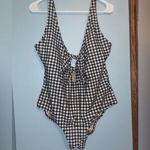 Size XL Old Navy - Black and White Gingham Front Tie One Piece Swimsuit